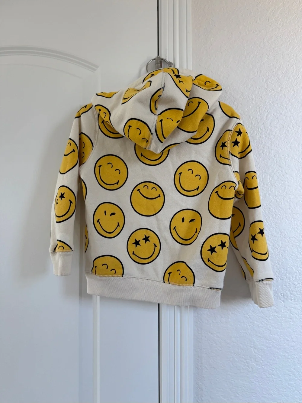 babyGap SmileyWorld Logo Hoodie 4T